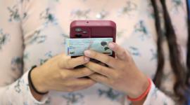 El uso del celular está prohibido mientras sufraga en Ecuador