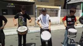 El director de MinKayni, Xavier Moreira nos cuenta como los jóvenes a través de esta ‘batucada popular’ les brinda esperanza a jóvenes en situaciones vulnerables.