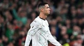 Cristiano Ronaldo salió frustrado tras su expulsión en la derrota de Portugal ante Irlanda (0-2).
