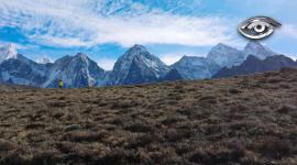 A los 70 años, este montañista ecuatoriano demuestra que nunca es tarde para desafiar la altura ni para reinventarse. Con un Récord Guinness por conquistar el K2, Mario Villagrán también ha cruzado maratones y montañas con la misma fuerza que lo levantó después de una decepción. Su historia es una lección de vida.