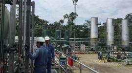 Trabajadores de Petroecuador en el campo petrolero Yasuní ITT.