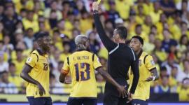 El volante Moisés Caicedo fue expulsado en el último partido en las eliminatorias.