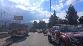 Los Bomberos de Quito atendieron un siniestro registrado en el Redondel de El Condado