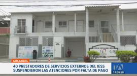 En Guayaquil, cuarenta prestadores de servicios externos del IESS suspendieron las atenciones médicas debido a la falta de pago. 

Un reportaje de Ericka Vera