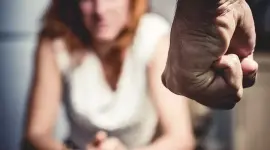 Tras más de un año y medio de maltrato, Nicolle Aray, decidió denunciar a su agresor.