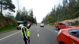 La AMT realiza controles de Pico y Placa en Quito.
