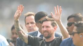 La ira de algunos aficionados, muchos de los cuales habían pagado más de 100 dólares, estalló en Calcuta