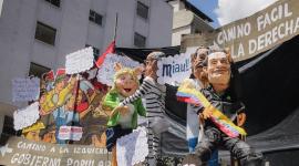 El concurso de años viejos se realiza en Quito el 31 de diciembre del 2025.