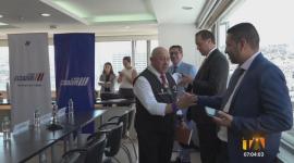 El nuevo Salario Básico Unificado para 2026 sube a 482 dólares, es decir 12 dólares más que la remuneración actual. El acuerdo se logró en consenso entre el Gobierno, empleadores y trabajadores, quienes analizaron el precio de la canasta básica y la realidad económica del país.

Un reportaje de María Fernanda Utreras