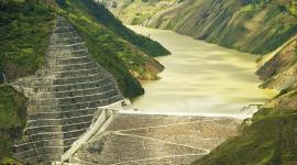 El embalse de Mazar tiene una cota de 2 148 metros sobre el nivel del mar.