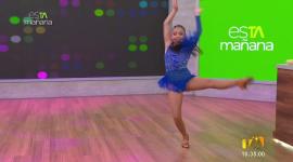 Renata Real nos muestra toda su destreza para el baile en esTAmañana. Una apasionada de la música  y el ritmo.