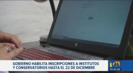 Del 18 al 22 de diciembre del 2025 estarán abiertas las inscripciones para acceder a una carrera en 54 institutos y conservatorios superiores públicos del régimen Costa–región Insular. El proceso solo está habilitado de manera virtual.

Un reportaje de María Fernanda Utreras