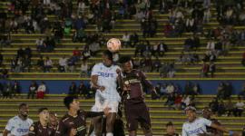 Universidad Católica y Liga Deportiva Universitaria disputan la final de la Copa Ecuador. Los 'camarattas' buscan su primera corona.