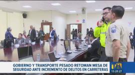 La mesa de seguridad entre el transporte pesado y el Gobierno se retoma tras el incremento de robos y secuestros en las carreteras del país. Allí se anunció el aumento de la flota para patrullajes.

Un reportaje de Lucía Clavijo