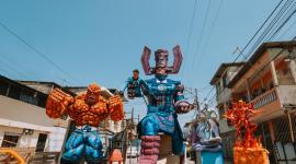 La ruta de los monigotes gigantes incluye 21 puntos para recorrer.