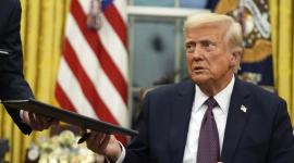 Trump dice que EE.UU. destruyó una "gran instalación" en contra de Venezuela