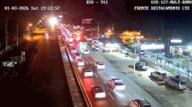 Se reporta fuerte congestión vehicular en la vía a la Costa la noche de este sábado 3 de enero del 2026.