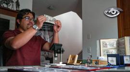 No es acumular: es mirar con paciencia, esperar años y reconocer el valor de cada pieza. Entre ferias y hallazgos, los coleccionistas buscan y preservan reliquias que han sobrevivido al tiempo.  Un oficio silencioso que implica memoria, cuidado y una pasión.