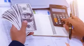 El SRI definió los ingresos anuales y mensuales sobre los que se calcula el impuesto a la renta.