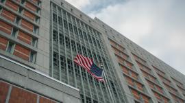 Así lucen los exteriores del Centro de Detención Metropolitano (MDC, por sus siglas en inglés) de Brooklyn