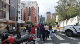 El hecho violento generó el cierre vial en la calle Irlanda y la av. 6 de Diciembre.