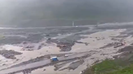 El desbordamiento del río Loco impidió la circulación de vehículos por la vía E45.
