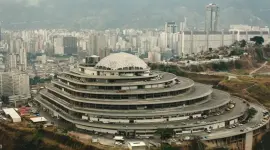 El edificio de El Helicoide fue pensado como un centro comercial para Venezuela.