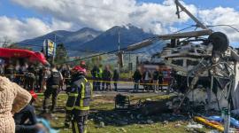 Un camión perdió pista y se volcó en la vía a Otavalo la mañana de este lunes 19 de enero del 2026.
