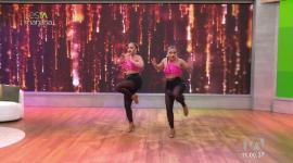 Las campeonas mundiales de salsa y bachata llegaron para enseñarle a Ale Boada y Christian Norris unos pasos básicos para conquistar la pista.