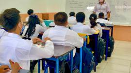 Los estudiantes deben cumplir un régimen escolar de 200 días.