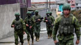 Militares y policías intensificaron operaciones en Ecuador para contraestar al crimen organizado.