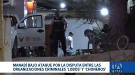 La disputa de territorio entre 'Los Lobos' y 'Los Choneros' deja más de 100 muertes violentas en el primer mes del año. Un reportaje de Astrid Singre