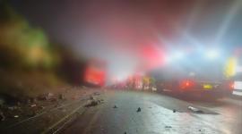 Siniestro de tránsito entre tráiler y bus en la vía Papallacta-Quito