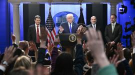 Donald Trump, durante una conferencia de prensa en la Sala de Prensa Brady de la Casa Blanca en Washington, DC, el 20 de febrero de 2026.
