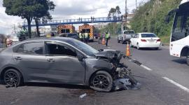 Bomberos atendieron heridos tras choque en la Simón Bolívar.