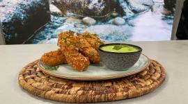 Este miércoles 25 de febrero del 2026 preparamos dedos de pollo, junto al chef Felipe Campana.