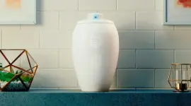 Spotify y Liquid Death, una marca de bebidas energéticas conocida por su márquetin disruptivo, lanzaron en las últimas horas como edición limitada un altavoz de música con forma de urna "para traer la música al más allá" que cuesta casi 500 dólares.