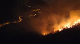 Un incendio forestal se registró en el sector de El Descanso, en la provincia de Azuay