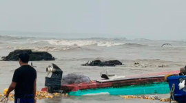 Inundaciones tras crecida de ríos por fuertes lluvias en Santa Elena