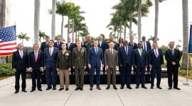 Ecuador firma alianza con EEUU para combatir carteles del narcotráfico