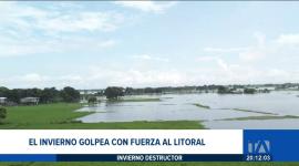 El desbordamiento de ríos arrasa con cultivos y mantiene cerrada la vía Jujan-Babahoyo, afectando gravemente al sector urbano y agrícola.