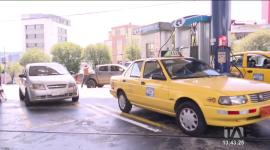 Se prevee un incremento a los combustibles este 12 de diciembre debido a tensiones del mercado petrolero; el Gobierno analiza aumentar la producción. Un reportaje de Lucía Clavijo