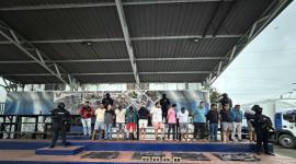 El ministro del Interior, John Reimberg, participó en un operativo con ayuda internacional.