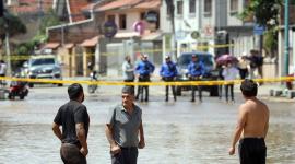 Emergencia en Cuenca por el desbordamiento del río Yanuncay por las fuertes lluvias.