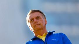 El expresidente brasileño Jair Bolsonaro fue hospitalizado el 13 de marzo de 2026 tras sentirse indispuesto en la prisión donde cumple condena por planear un golpe de Estado, según informó su hijo.