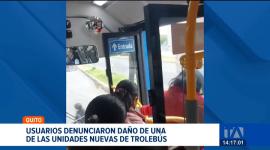 A pocos meses de su adquisición, pasajeros reportan desperfectos técnicos que obligan a evacuar los articulados en plena vía pública. Un reportaje de Stephany Paz