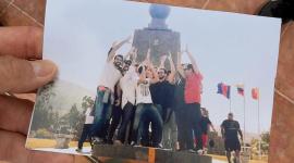 Equipo de Pablo Alborán en la Mitad del Mundo