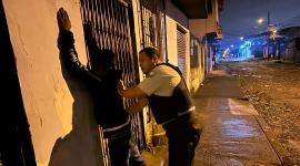 La Policía Nacional ejecutó operativos por el toque de queda en cuatro provincias.