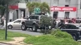 Hombres vestidos como policías intentaron secuestrar a una persona en Quito.