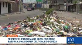 Tras una semana del toque de queda, el servicio de aseo no se normaliza. Las lluvias del fin de semana causaron inundaciones por desechos acumulados. Un reportaje de Camila Guevara